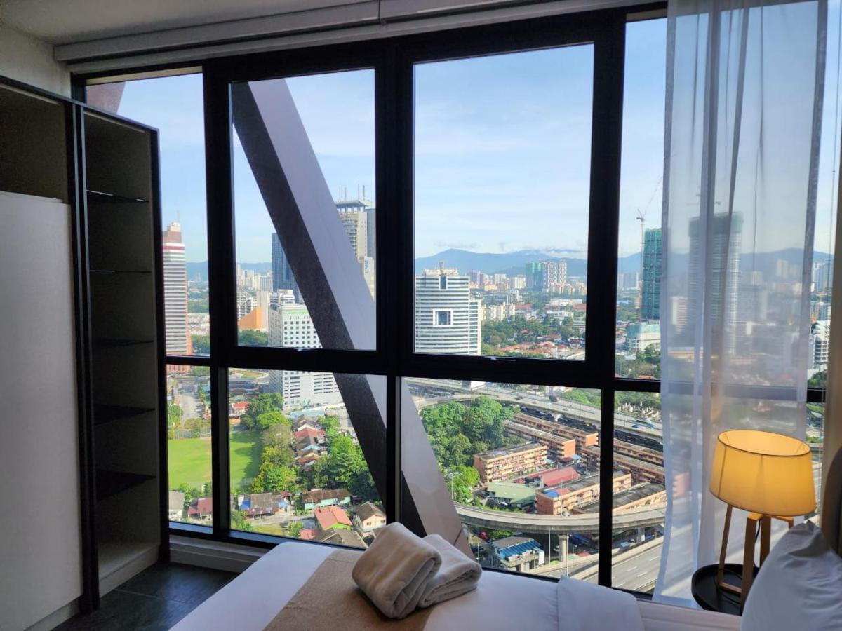 Scarletz Suites Klcc By Gc Luxury Suites Куала-Лумпур Екстер'єр фото