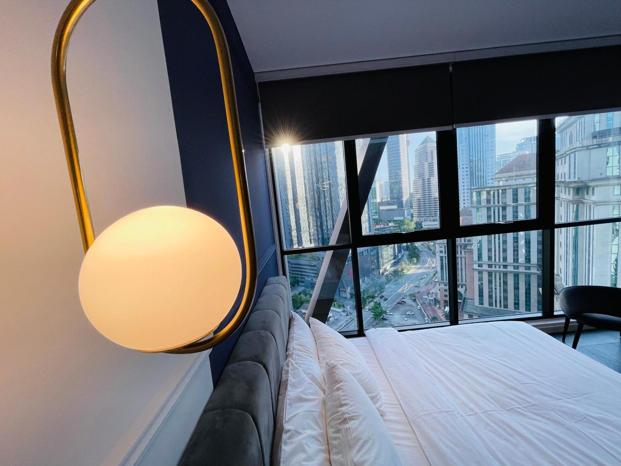 Scarletz Suites Klcc By Gc Luxury Suites Куала-Лумпур Екстер'єр фото