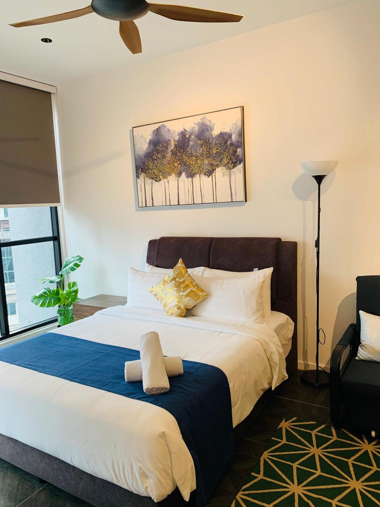 Scarletz Suites Klcc By Gc Luxury Suites Куала-Лумпур Екстер'єр фото